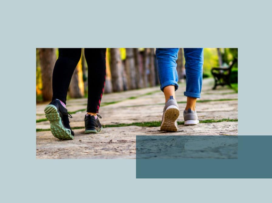 Billede af fødder på gåtrur